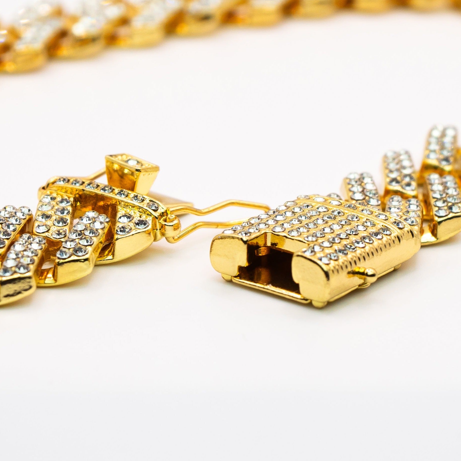 20MM ICED PRONG CHAIN - 18K GOLD